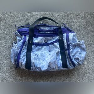 Lululemon Gym Duffle Bag (early 2010s)